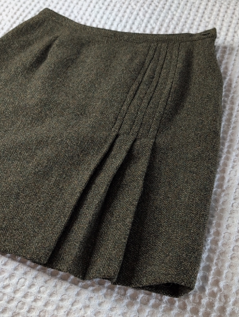 Pleated Tweed A-Line Above Knee Skirt - Olive - Picture 8 of 9